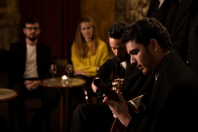 1-hour Intimate Fado Concert in a Typical Venue - The 1-Hour Flow: What Happens During the Concert