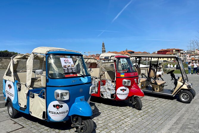 3h30 tour in Porto by Tuk Tuk - Stop 4: University of Porto and the Leões square