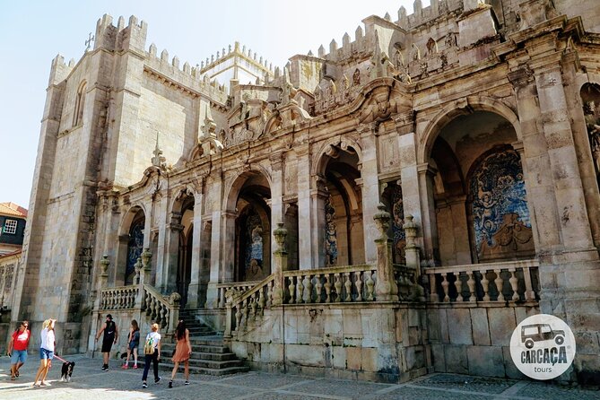 4-hour sightseeing tour in Porto - Porto Cathedral: Romanesque Roots With Centuries of Change