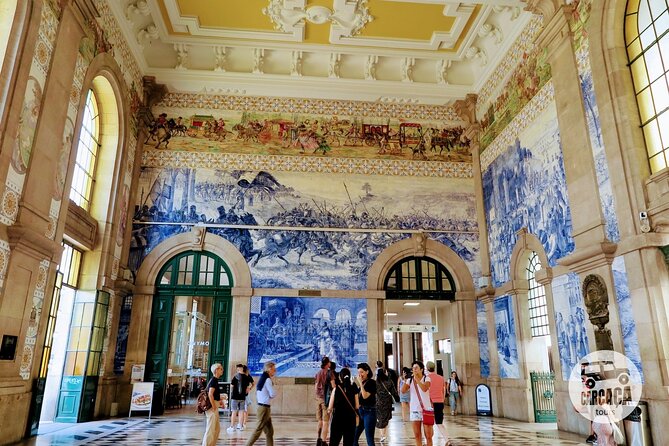 4-hour sightseeing tour in Porto - Mercado do Bolhão: Porto’s Market Energy in Neoclassical Form