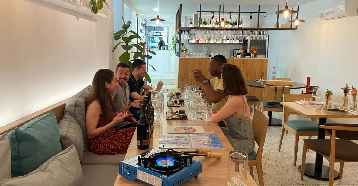 5 pairings ports wines with a Sommelier - Finding the door by Gruta Restaurant (and starting on time)