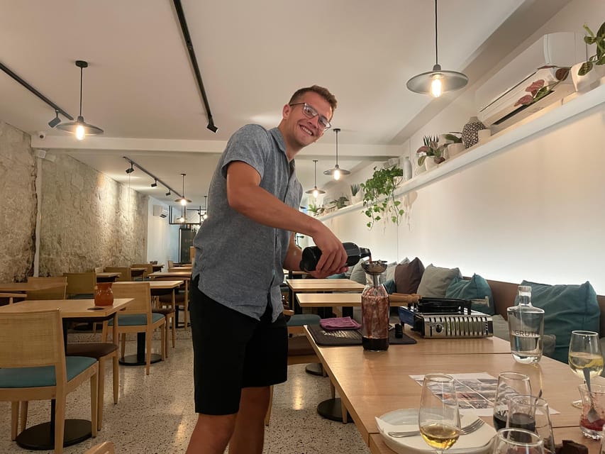 5 pairings ports wines with a Sommelier - The fire-and-tongs moment: showmanship with a purpose
