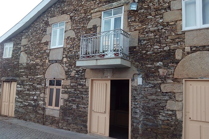 Authentic Douro Valley - small-Group Tour (Max 7) - Historic villages and Pinhão culture: the part for photos and small-town texture
