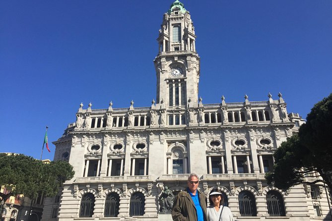 Authentic Oporto Walking Tour with Wine Tasting - Aliados Avenue and Porto City Hall: the best place to orient
