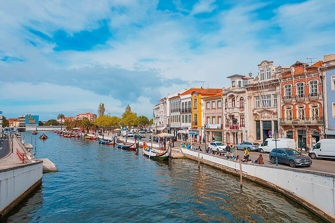 AVEIRO and COSTA NOVA Private Full Day Tour from Porto - Sé de Aveiro Cathedral: A 16th–17th Century Mix of Styles