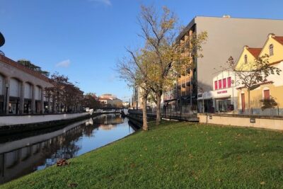 Aveiro Rent a Bike - 4 hours - The Bike Lineup: From Electric Ease to Tandems for Two