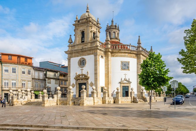 Barcelos: Half Day Private Tour from Porto - Chafariz do Largo da Porta Nova: the political story behind the stones