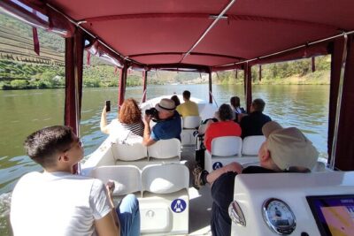 Boat tour 50min through the river Douro in Pinhão - What You See On the Water: A Short Up-River and Down-River Loop