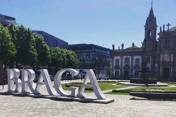 Braga and Guimarães Private Tour - Pickup, Air-Conditioned Transport, and WiFi on Board