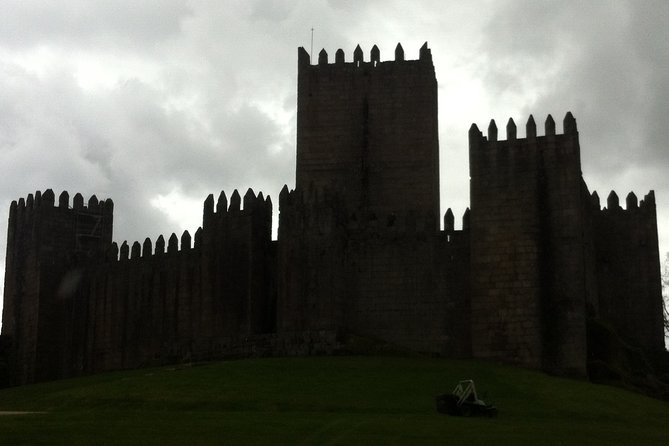 Braga and Guimarães Private Tour - Guimarães: From the Castle of Origins to Ducal Power