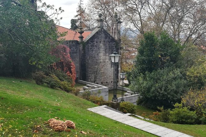 Braga and Guimarães Small-Group Tour with Lunch from Porto - Porto to Braga and Guimarães in one day: how the logistics really feel