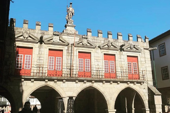Braga and Guimarães Small-Group Tour with Lunch from Porto - Centro Histórico de Guimarães: Oliveira Square and Church of São Miguel