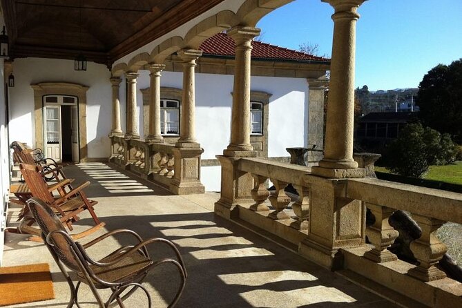 Braga/Guimarães: 1 Day with Lunch + farm and wine tasting - Quinta de Vinhos Verdes in Cabeceiras de Basto: tour and tasting that feels real