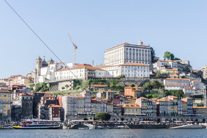 City Bike Rental in Porto - Included gear that quietly improves your whole day