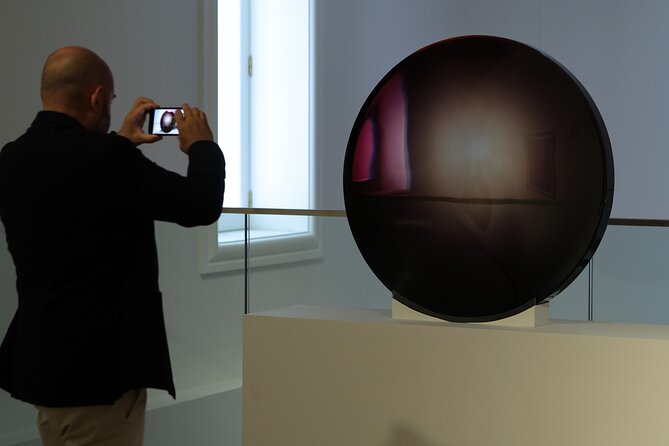 Dalí Universe Exhibition | Atkinson Museum - Self-Guided Viewing: Make It Personal Without Missing the Point