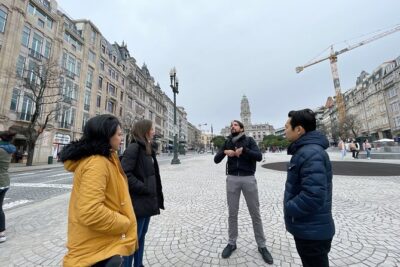 Discover Porto A Private Walking Tour with Authentic Tasting - Avenida dos Aliados: Porto’s grand boulevard for people-watching