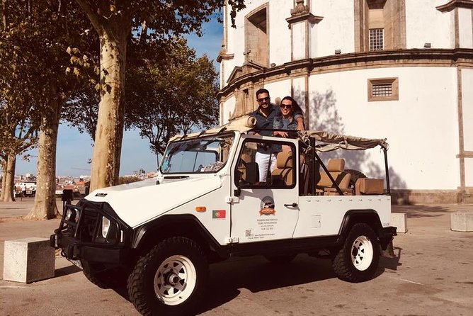 Discover the essence of the classic port UMM military jeep - Stop 1: São Bento Railway Station and the local vs tourist angle