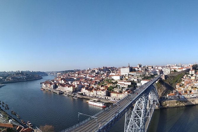 Discovering Porto in an eco-friendly vehicle - Why an eco-friendly e-car fits Porto’s hills so well