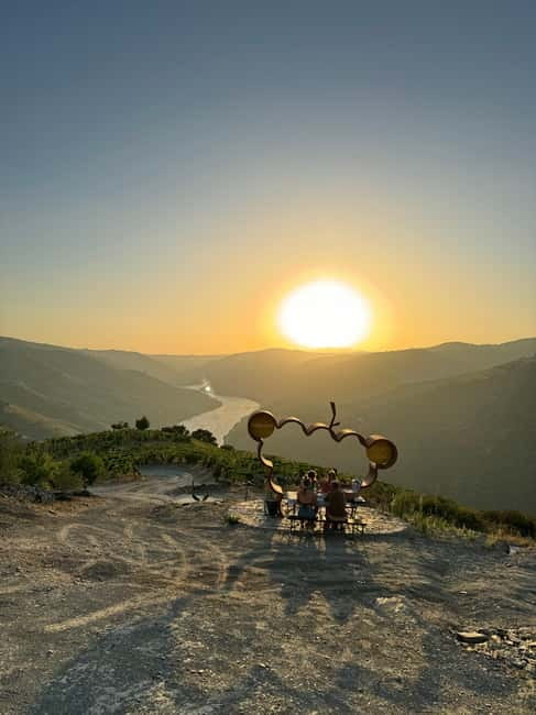 Douro offroad experience: visit to a winery and a picnic - Getting Oriented: What This 4-Hour Douro Day Is Built For