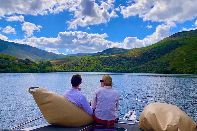 Douro River Cruise - Private River Cruise - Pinhão 1 Hour - Welcome Drink, Snack Plate, and Sparkling Wine Details