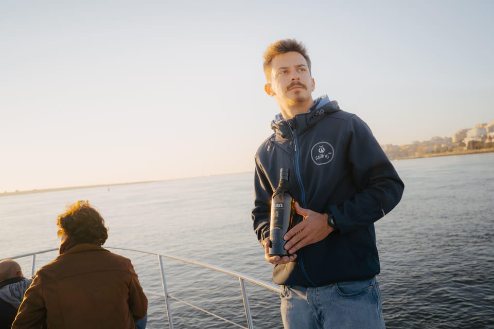 Douro River Cruise with Cheese & Tonic Porto in a Sailboat - Cais de Gaia: The Porto-to-Gaia Shift You’ll Feel Immediately