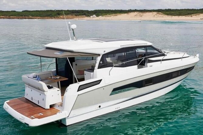 Douro Tour on a Private Yacht in Porto - Why a private Douro yacht feels different in Porto