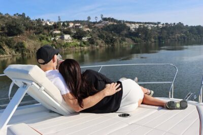 Douro Tour on a Private Yacht in Porto - The UNESCO pause at Ribeira de Gaia and Ribeira do Porto