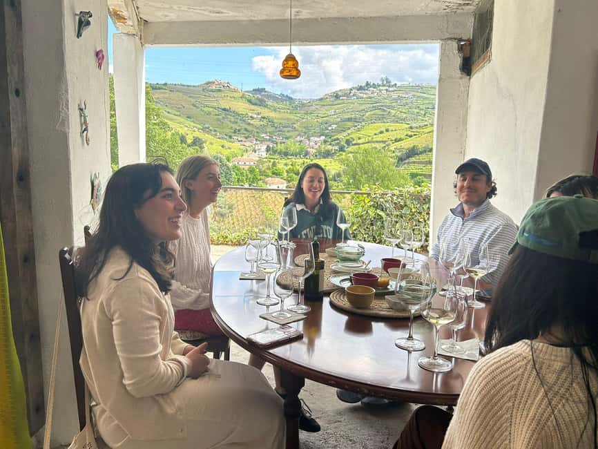 Douro valley: 10 km hike in the Valley - Midday picnic time: bring your own, and pack smart