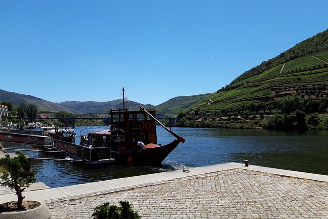 Douro Valley Private Premium Tour with Wine Tasting (1 to 4 people) - Pinhão and the Rabelo boat: Douro from the water
