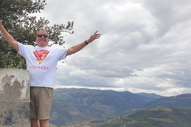 Douro Valley Tour Wine and breathtaking views - Douro Valley scenic driving: N222 photo stops that matter