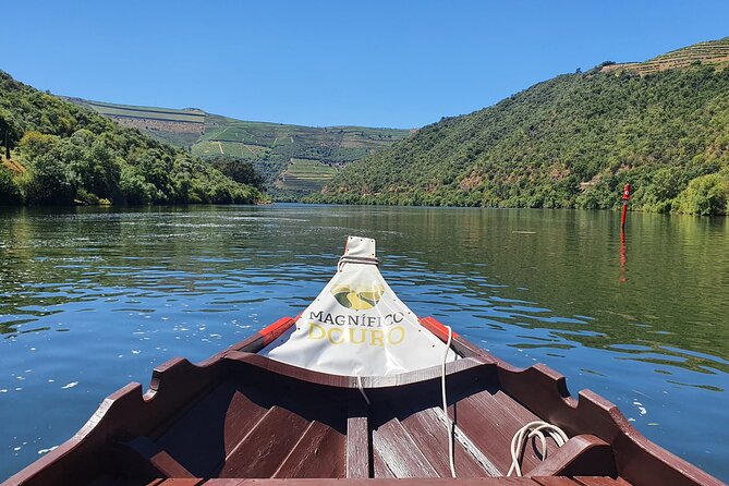 Douro Valley Tour with Train and Vinho Verde - Sabrosa and lunch: Magellan birthplace and a proper Douro meal