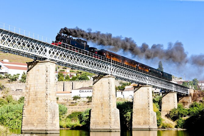 Driver with Private Vehicle in the Douro Valley - National Road 222 and São Leonardo de Galafura’s 360º payoff