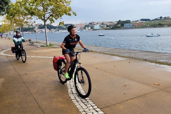 E Bike Porto Downtown and Sightseeing bike tour - Architecture Stops You’ll Actually Use: Seeing Porto’s Shape