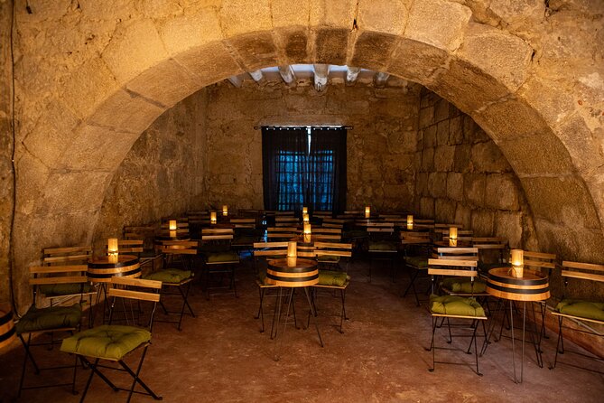 Entrance to The Fado House in São João Novo - The Porto wine touch: small, but worth it