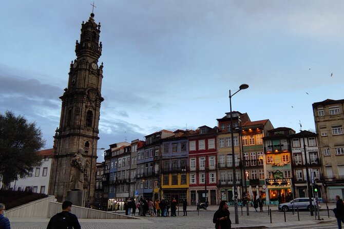 Fado Tour with Guide, Dinner & Live Show in Porto - Meeting at Fonte do Cubo: Start Smooth, Start On Time