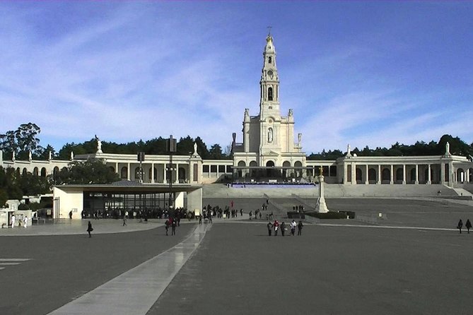 Fátima and Coimbra Private Tour from Porto - Guide Experience: When It Feels Tailored (and When It Doesn’t)
