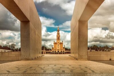 FÁTIMA Private Shrine and Pastorinhos Tour from Porto - Capela das Aparições: the 1919 to 1921 storyline in context