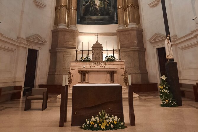 Fátima private tour from Porto in Mercedes car (1 to 4 people) - Basilica of Our Lady of the Rosary and the shepherds’ tombs