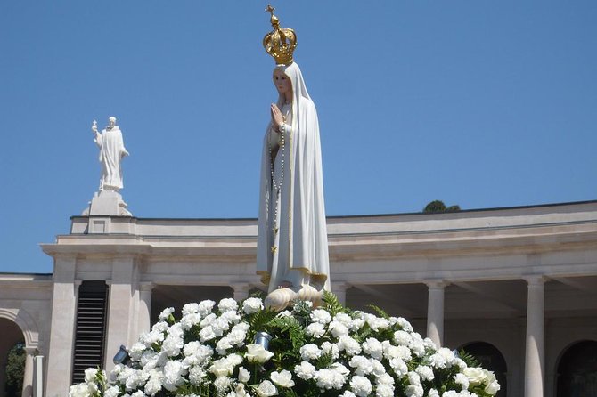 Fatima Sanctuary and Pastorinhos Village Private Tour From Porto - Basilica of the Holy Trinity: When Free Time Is the Real Luxury