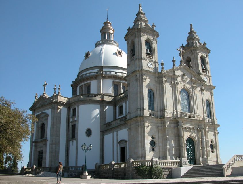From Porto: Full-Day Trip of Minho Region - Time Management and Group Size: What to Watch for