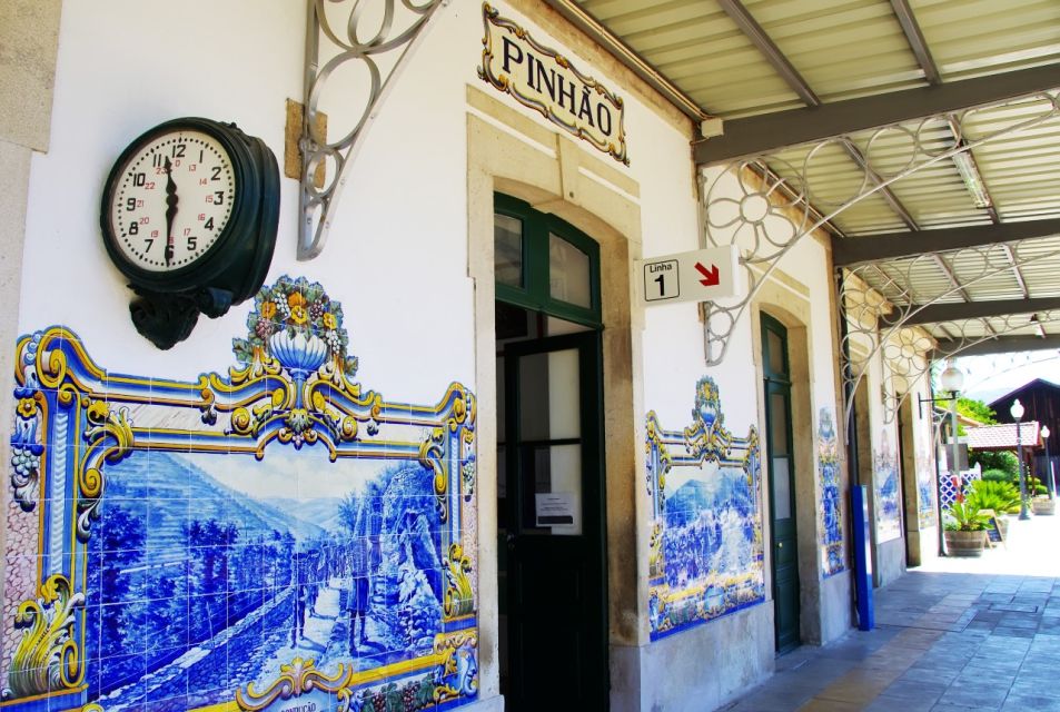 From Porto: Private Douro Valley Tour with Booking Service - The N222 Road: Your Moving Viewpoint to the UNESCO Heart of the Douro