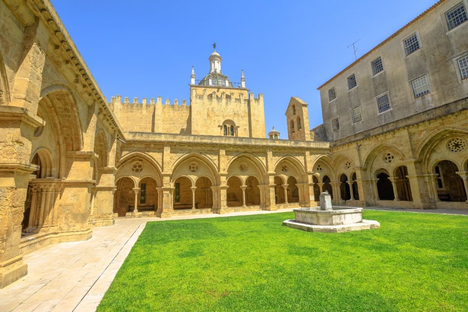 From Porto: Private Transfer to Lisbon with Coimbra & Fatima - A private Porto-to-Lisbon transfer that actually feels like sightseeing