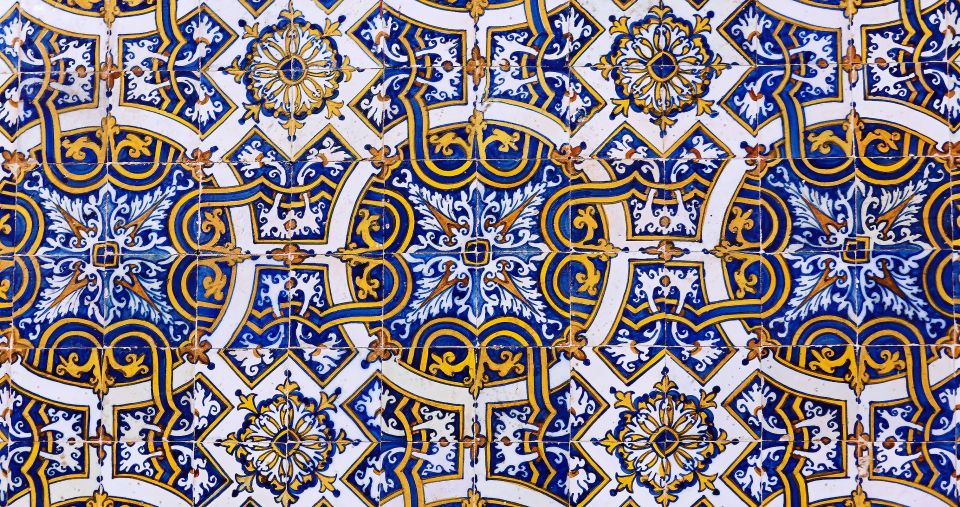 From Porto: Private Transfer to Lisbon with Coimbra & Fatima - Lunch, drinks, and how to handle meals without losing time