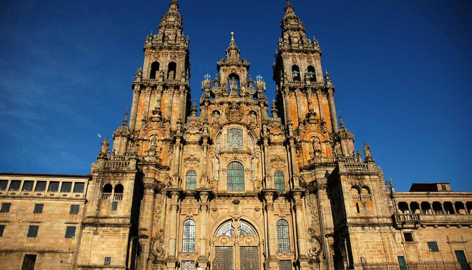 From Porto: Santiago de Compostela Cathedral Private Tour - One long day that actually works: Porto to Santiago in private comfort