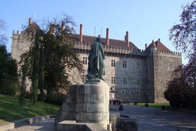 Guimarães Half-Day Private Tour from Porto - How private transportation changes a half-day outing
