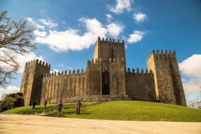 Guimarães Half-Day Private Tour from Porto - Entering Guimarães Castle: the anchor stop