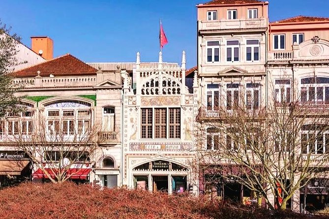 Half-day small group tour of Porto city with wine tasting - Guides make the difference: how this tour feels in real life