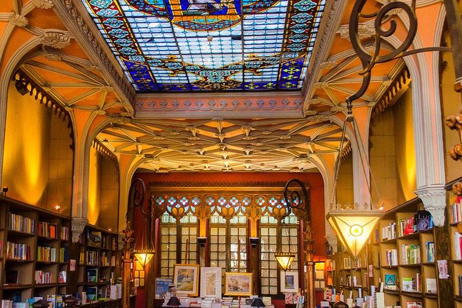 Harry Potter and Lello Bookshop Tour : Highlights and Hidden Gems - Private touring value: personalized stories and a better question-to-answer ratio