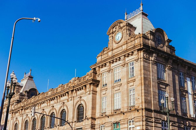 Highlights & Hidden Gems of a Harry Potter Tour - Beyond the three big stops: Porto stories, food tips, and extra corners