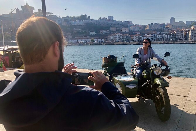 Highlights of Porto on a glamorous sidecar - Half Day - Dom Luís I Bridge and Jardim do Morro: your finale views